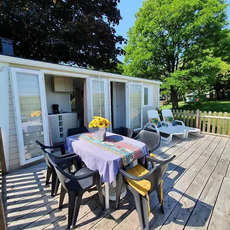 Campsite Les Tournesols 3*